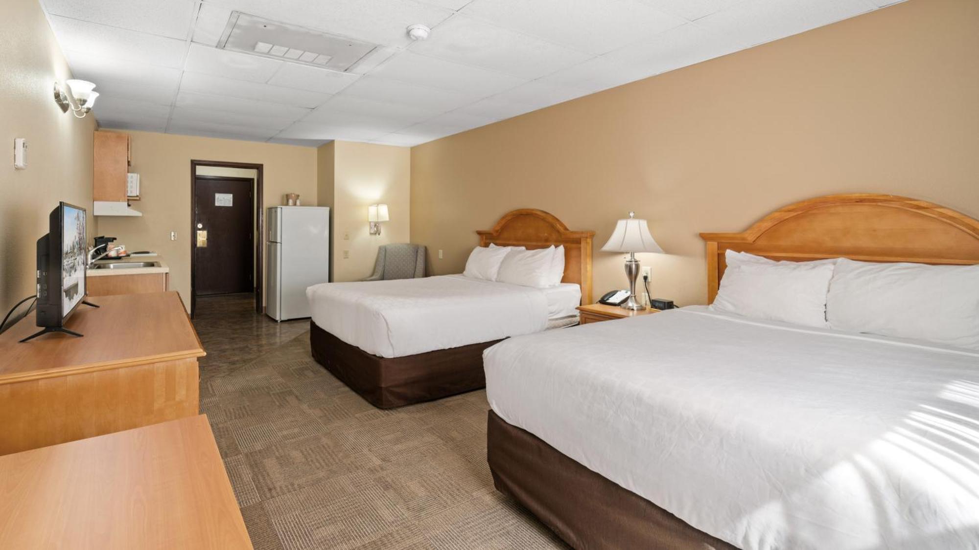 Clarion Hotel & Suites Fairbanks Near Ft Wainwright Bagian luar foto